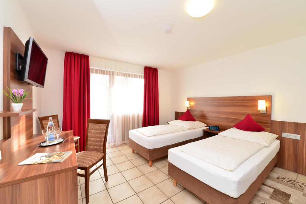 Hotel Am Buchwald Esslingen am Neckar Exteriér fotografie